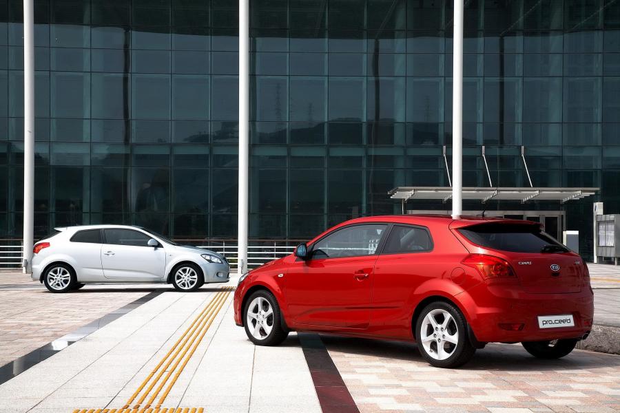  Kia pro_cee&rsquo;d 2008 года  (фото 142 из 182)